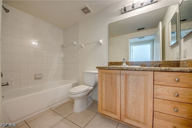 1763 Concordia Lake CIR 3303, Cape Coral, FL 33909