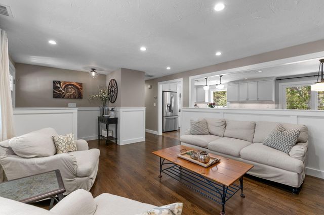 47 Country Lane, Dennis Port, MA 02639