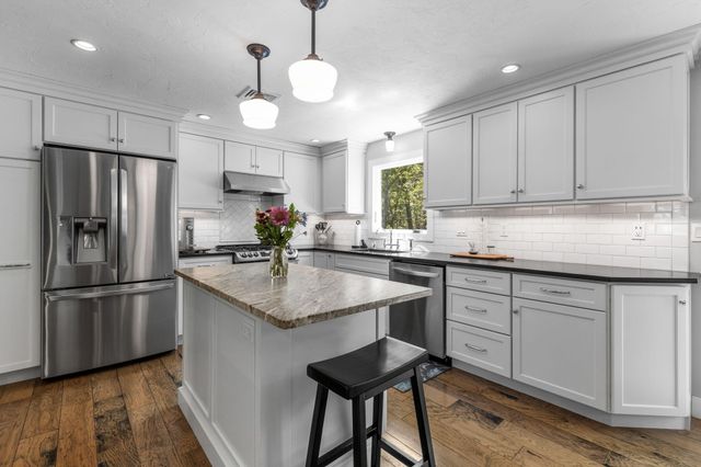47 Country Lane, Dennis Port, MA 02639