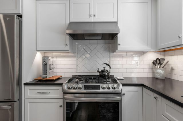 47 Country Lane, Dennis Port, MA 02639