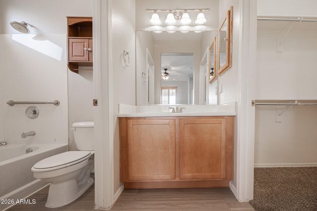 2414 W LEWIS AND CLARK Trail, Phoenix, AZ 85086