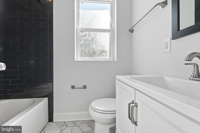 4203 EADS ST NE, Washington, DC 20019