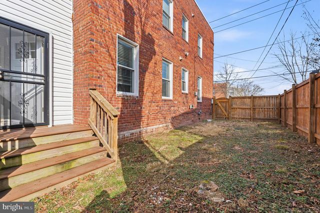 4203 EADS ST NE, Washington, DC 20019