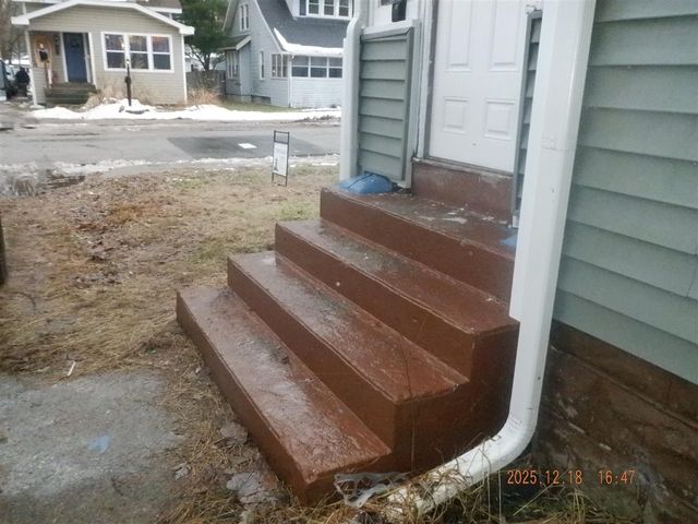 1313 Reed Avenue, Kalamazoo, MI 49001