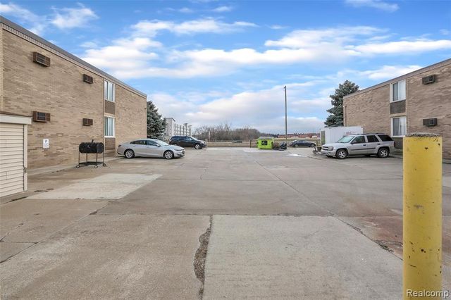 6015 Southfield Freeway 2, Detroit, MI 48228