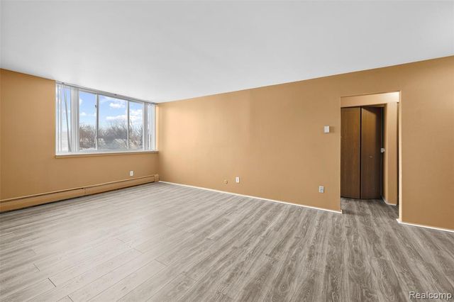 6015 Southfield Freeway 2, Detroit, MI 48228