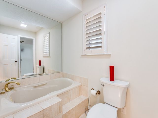 2714 Carriage Lane, Carrollton, TX 75006