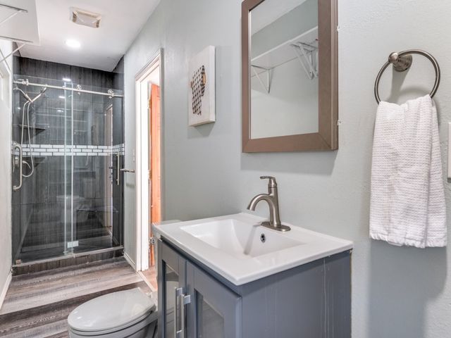 2714 Carriage Lane, Carrollton, TX 75006