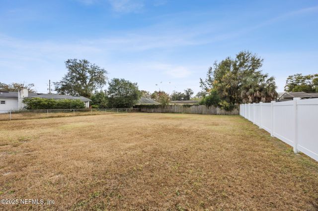 5714 ADAIR Circle, Jacksonville, FL 32210