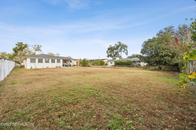 5714 ADAIR Circle, Jacksonville, FL 32210