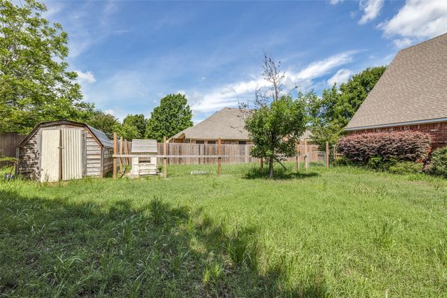 2404 Summer Court, Arlington, TX 76001