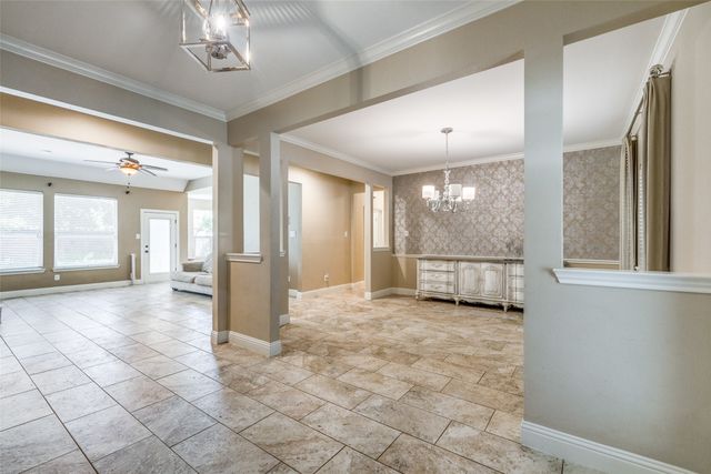 2404 Summer Court, Arlington, TX 76001