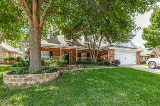 2404 Summer Court, Arlington, TX 76001