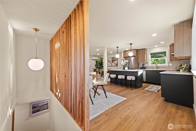 1621 N 103rd Street, Seattle, WA 98133