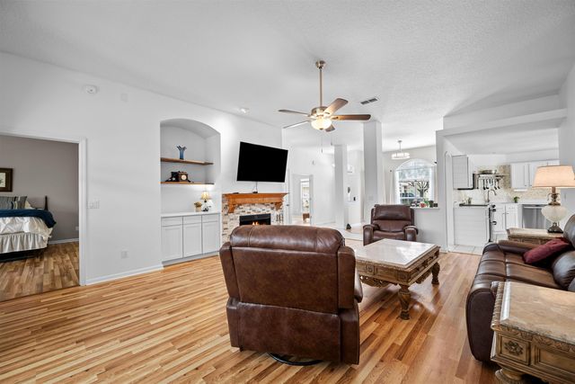 1940 Bluebonnet Way, Fleming Island, FL 32003