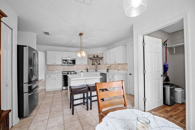 1940 Bluebonnet Way, Fleming Island, FL 32003