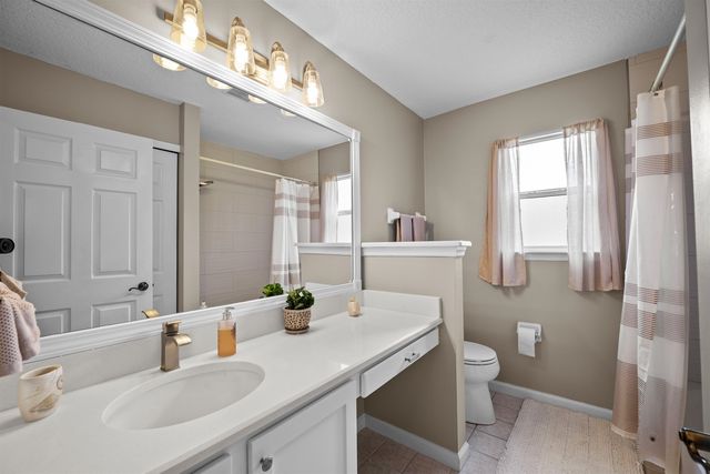 1940 Bluebonnet Way, Fleming Island, FL 32003