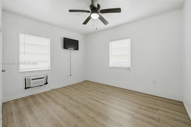 3265 Franklin Ave Downstairs, Miami, FL 33133