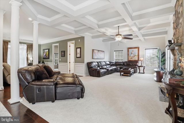 7501 CLIFTON RD, Clifton, VA 20124