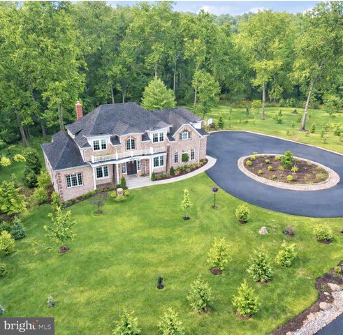 7501 CLIFTON RD, Clifton, VA 20124