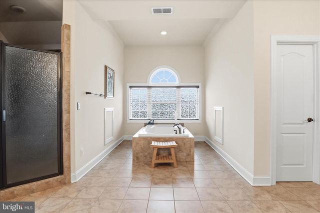 7501 CLIFTON RD, Clifton, VA 20124