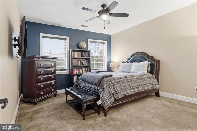 7501 CLIFTON RD, Clifton, VA 20124