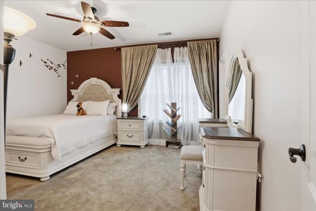 7501 CLIFTON RD, Clifton, VA 20124