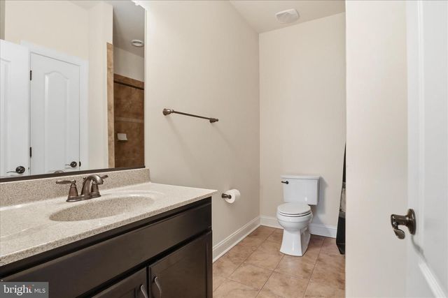 7501 CLIFTON RD, Clifton, VA 20124