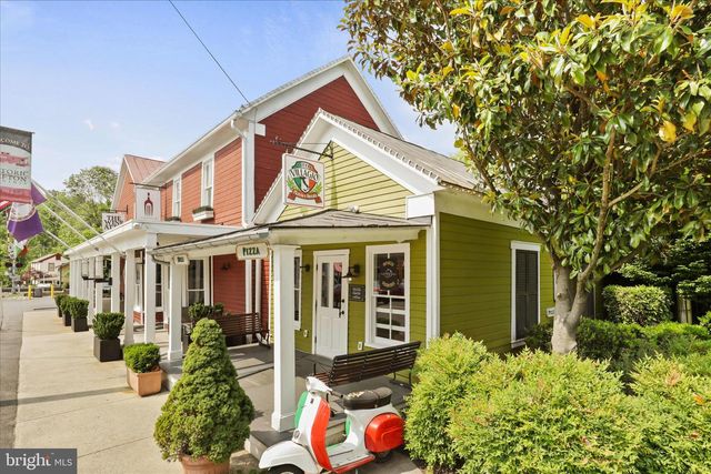 7501 CLIFTON RD, Clifton, VA 20124