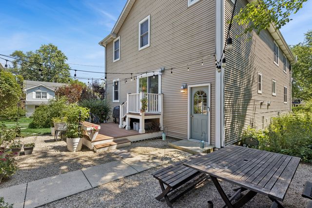 118 Waverly Road, Barrington, IL 60010