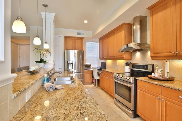 7919 ST SIMONS STREET, University Park, FL 34201