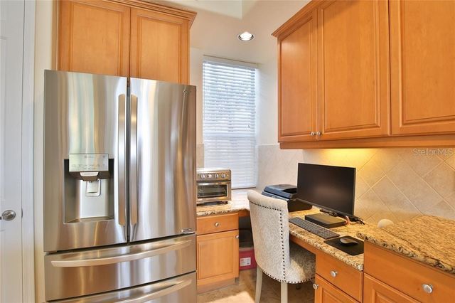 7919 ST SIMONS STREET, University Park, FL 34201