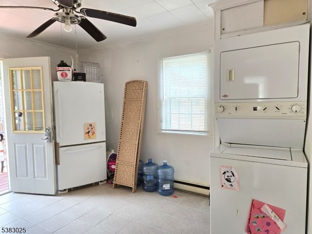 4 Northwestern Trl, Hopatcong Boro, NJ 07843