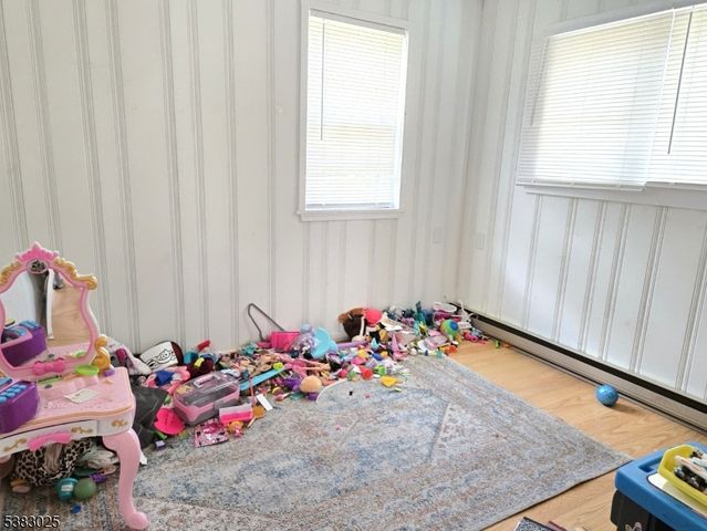 4 Northwestern Trl, Hopatcong Boro, NJ 07843