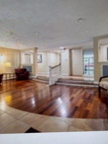 50 Green Street 206, Brookline, MA 02446