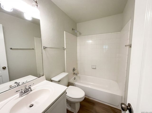 8807 Mesa, San Antonio, TX 78224