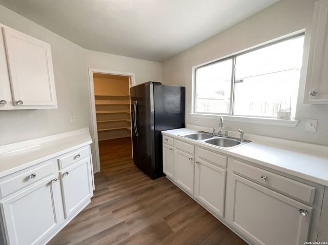 8807 Mesa, San Antonio, TX 78224