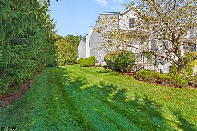 52 Wiley Ct, Parsippany-troy Hills Twp., NJ 07950