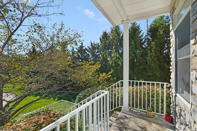 52 Wiley Ct, Parsippany-troy Hills Twp., NJ 07950