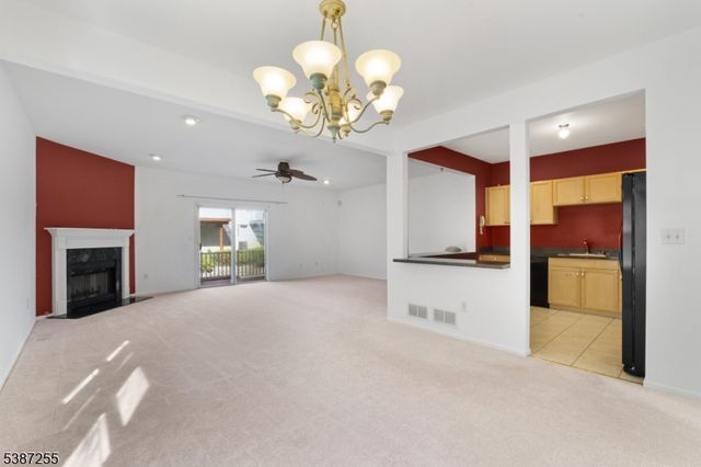 52 Wiley Ct, Parsippany-troy Hills Twp., NJ 07950