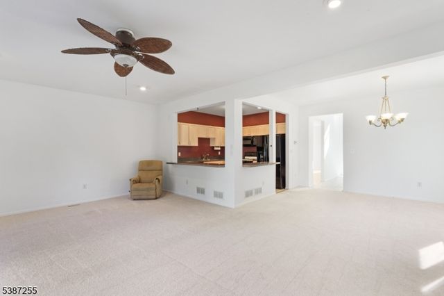 52 Wiley Ct, Parsippany-troy Hills Twp., NJ 07950