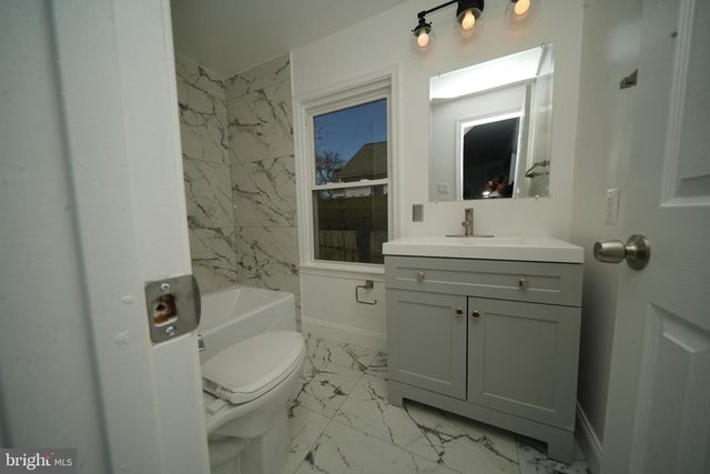 6122 54TH AVE, Riverdale, MD 20737