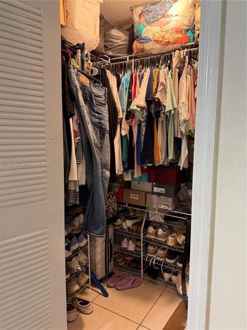 4761 NW Flagler Ter 4763, Miami, FL 33126