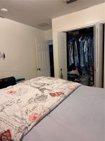 4761 NW Flagler Ter 4763, Miami, FL 33126