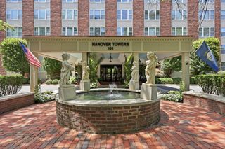 101 S Hanover Avenue 8D, Lexington, KY 40502