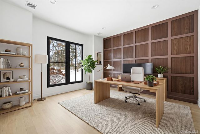 115 Weeks Drive, Dix Hills, NY 11746