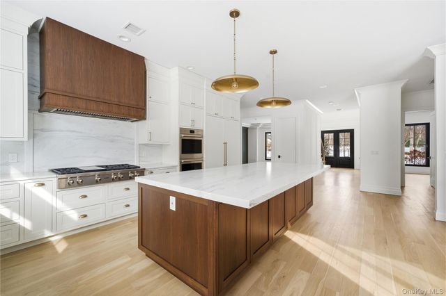 115 Weeks Drive, Dix Hills, NY 11746