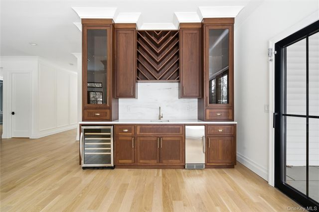 115 Weeks Drive, Dix Hills, NY 11746