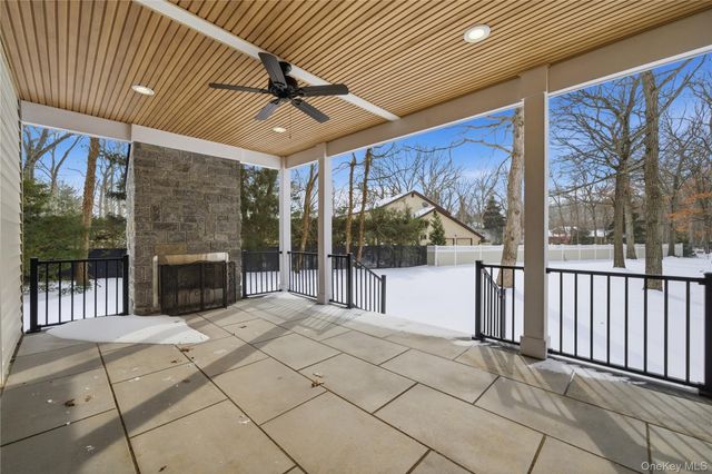 115 Weeks Drive, Dix Hills, NY 11746