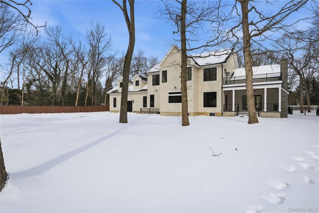 115 Weeks Drive, Dix Hills, NY 11746
